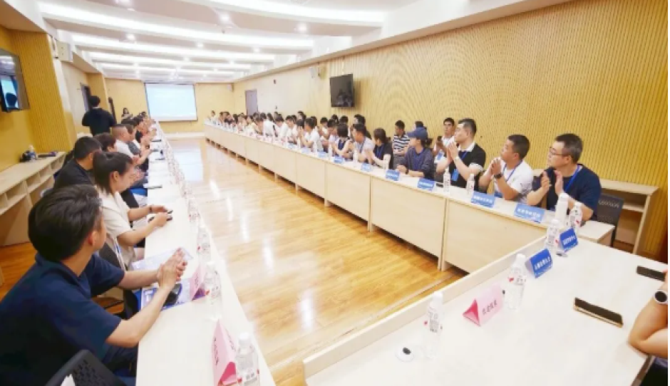 强链补链聚合力 供需对接谋共赢——“百企千品强链对接“台州专场活动成功举办